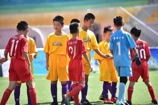 这赛季就这样了？曼联15轮过后仅仅排名第13位